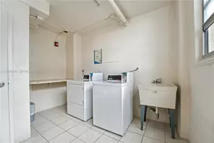 11111 Biscayne Blvd, Miami, FL 33181 - Photo 19