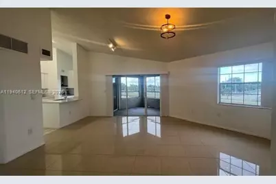 2881 N Oakland Forest Dr #309, Oakland Park, FL 33309 - Photo 1