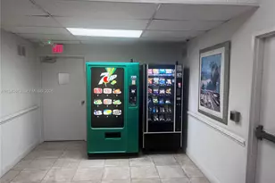 5750 Collins Ave, Miami Beach, FL 33140 - Photo 31