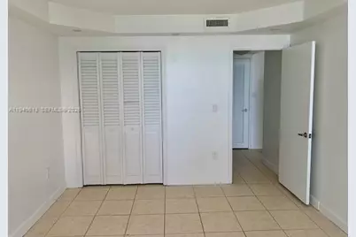 5750 Collins Ave #12 H, Miami Beach, FL 33140 - Photo 25