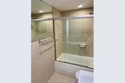 5750 Collins Ave #12 H, Miami Beach, FL 33140 - Photo 17