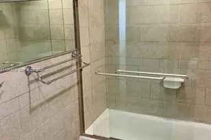 5750 Collins Ave, Miami Beach, FL 33140 - Photo 17