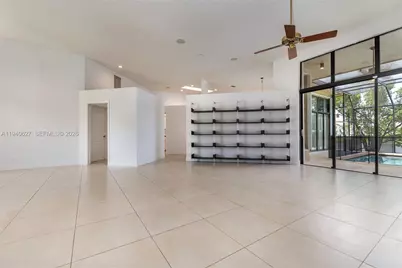 1051 Woodfall Ct, Weston, FL 33326 - Photo 9