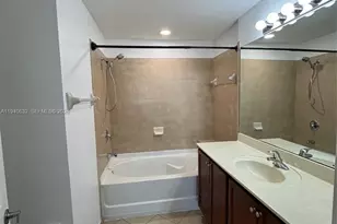 11601 NW 89th St, Doral, FL 33178 - Photo 17