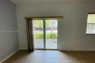 11601 NW 89th St, Doral, FL 33178 - Photo 7