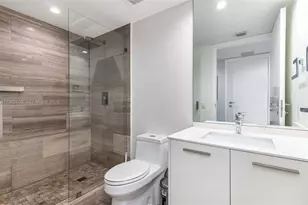 1300 Brickell Bay Dr, Miami, FL 33131 - Photo 21