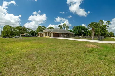 18021 N 49th St N, Loxahatchee, FL 33470 - Photo 11