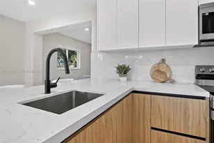 2805 NW 210th Terrace, Miami Gardens, FL 33056 - Photo 7