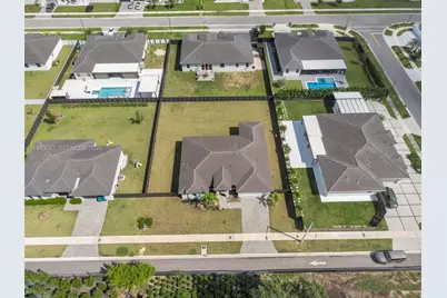 17029 SW 292nd St, Homestead, FL 33030 - Photo 1