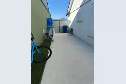 3242 NW 203rd St, Miami Gardens, FL 33056 - Photo 27