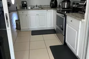 3242 NW 203rd St, Miami Gardens, FL 33056 - Photo 7