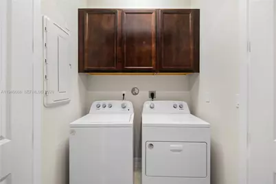 4488 E Appleton Cir E, Oakland Park, FL 33309 - Photo 23