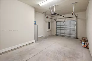 4488 E Appleton Cir E, Oakland Park, FL 33309 - Photo 21