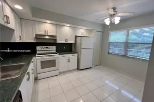 1201 SW 128th Terrace, Pembroke Pines, FL 33027 - Photo 3
