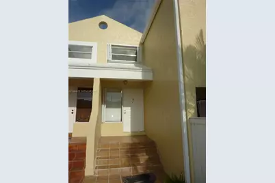 4535 SW 68th Ct Cir #7, Miami, FL 33155 - Photo 1