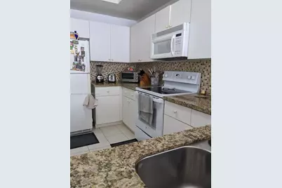 8930 W Flagler St #201, Miami, FL 33174 - Photo 9