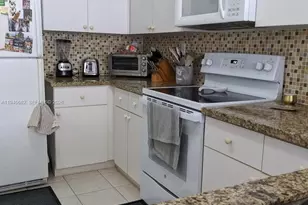 8930 W Flagler St, Miami, FL 33174 - Photo 9