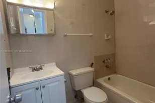 5851 W 20th Ave, Hialeah, FL 33012 - Photo 9