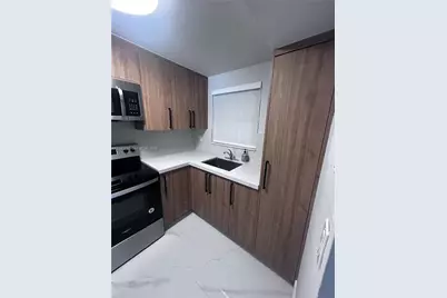 3820 W 9th Way #5, Hialeah, FL 33012 - Photo 11