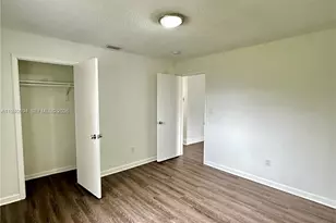 11467 SW 215th St, Miami, FL 33189 - Photo 15