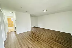 11467 SW 215th St, Miami, FL 33189 - Photo 7