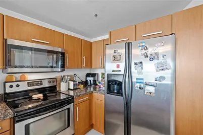 6362 Collins Ave #311, Miami Beach, FL 33141 - Photo 11