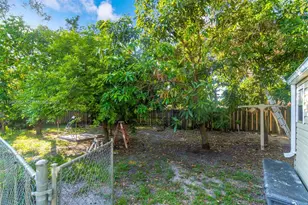 1231 Dunad Ave, Opa Locka, FL 33054 - Photo 27