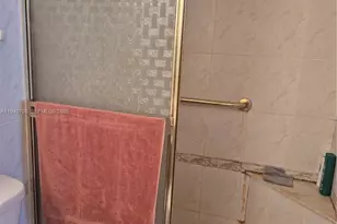 4001 Hillcrest Dr, Hollywood, FL 33021 - Photo 11