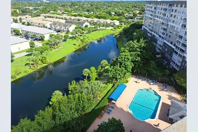 4001 Hillcrest Dr #509, Hollywood, FL 33021 - Photo 1