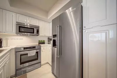 1900 Sunset Harbour Dr #1005, Miami Beach, FL 33139 - Photo 7