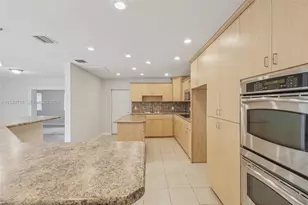 781 NW 183rd Dr, Miami Gardens, FL 33169 - Photo 11