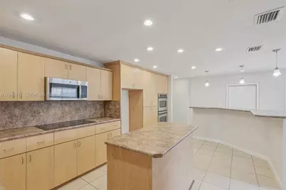 781 NW 183rd Dr, Miami Gardens, FL 33169 - Photo 9