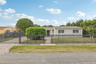 781 NW 183rd Dr, Miami Gardens, FL 33169 - Photo 1