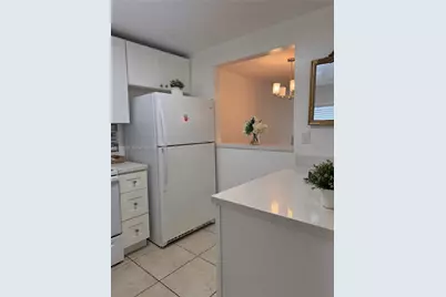 9540 Sunrise Lakes Blvd #208, Sunrise, FL 33322 - Photo 3