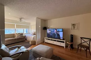 9540 Sunrise Lakes Blvd, Sunrise, FL 33322 - Photo 19