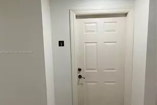 2630 SW 28th St, Miami, FL 33133 - Photo 5