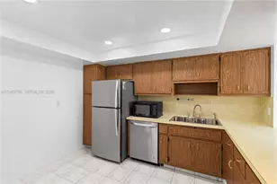 1351 NE Miami Gardens Dr, Miami, FL 33179 - Photo 15