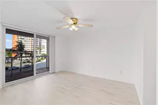1351 NE Miami Gardens Dr, Miami, FL 33179 - Photo 19