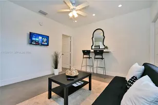 60 NW 76th St, Miami, FL 33150 - Photo 21