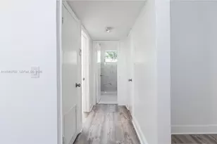 8430 Harding Ave, Miami Beach, FL 33141 - Photo 15