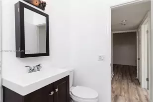 8430 Harding Ave, Miami Beach, FL 33141 - Photo 21