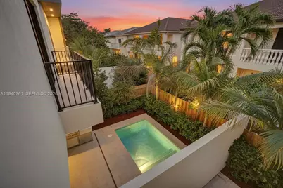 3071 Hibiscus St, Miami, FL 33133 - Photo 11