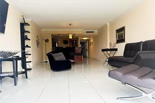 3140 S Ocean Dr, Hallandale Beach, FL 33009 - Photo 3