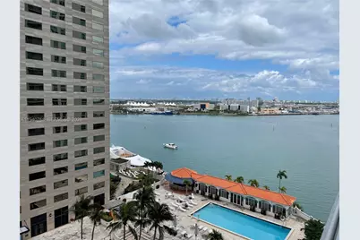 335 S Biscayne Blvd #1602, Miami, FL 33131 - Photo 1