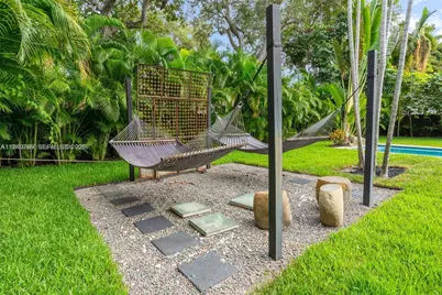 9015 NE 10th Ave, Miami, FL 33138 - Photo 29