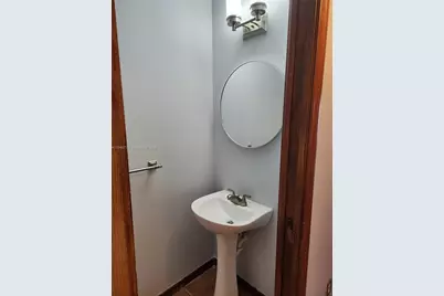 9537 NW 42nd St, Sunrise, FL 33351 - Photo 9