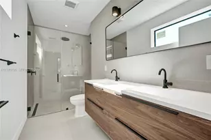 3073 Hibiscus St, Miami, FL 33133 - Photo 5