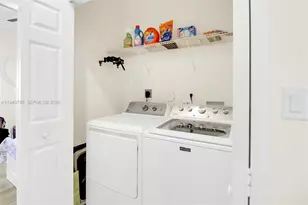 10137 W 32nd Ln, Hialeah, FL 33018 - Photo 29