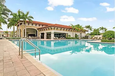 10137 W 32nd Ln, Hialeah, FL 33018 - Photo 47