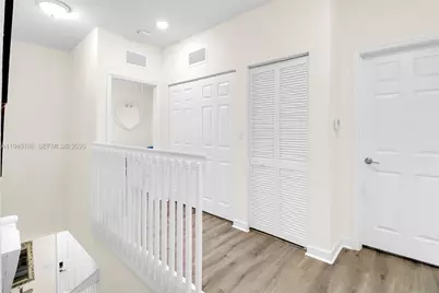 10137 W 32nd Ln, Hialeah, FL 33018 - Photo 17